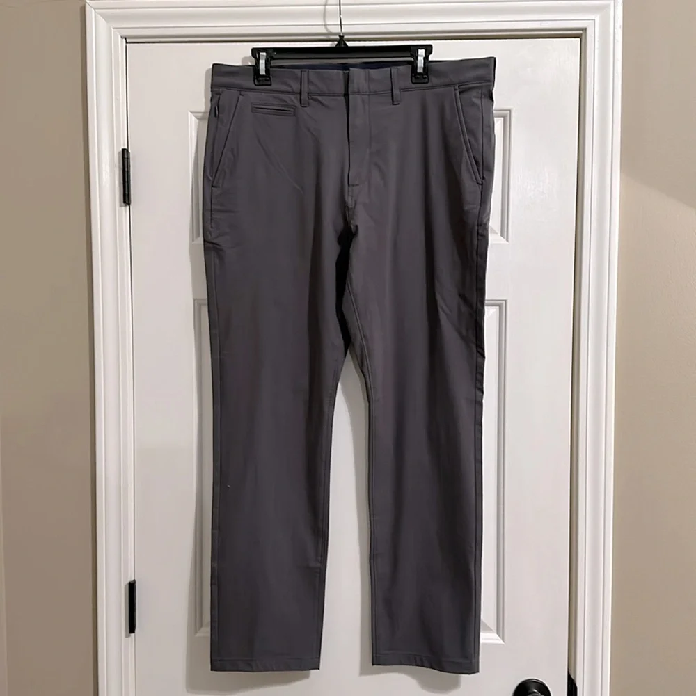 J.Crew 1040 Athletic tapered-fit tech pant in Bedford Coal Grey (35x30)